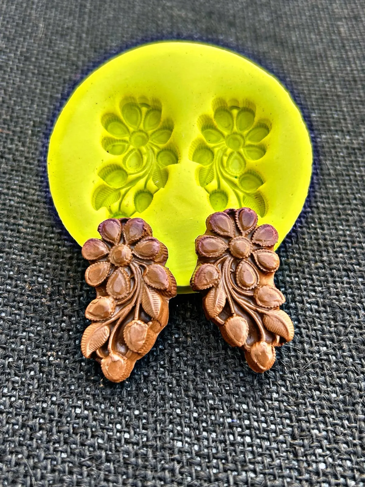 Designer_Bead Mould_00041